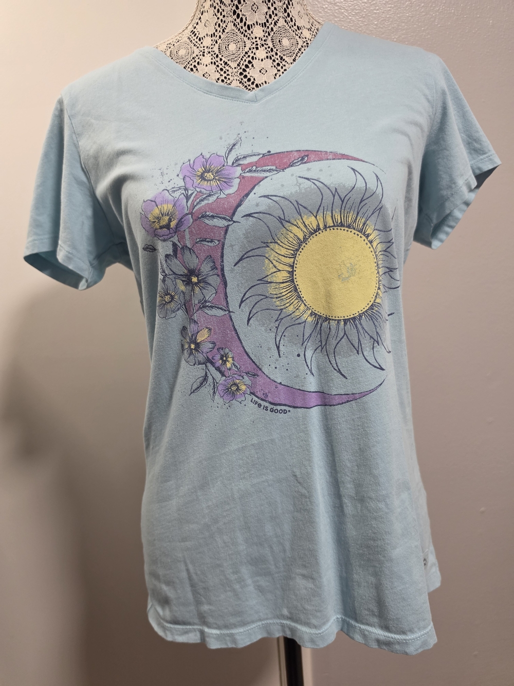 Life is Good Medium Celestial Sun Moon Floral 100% Cotton V Neck T Shirt